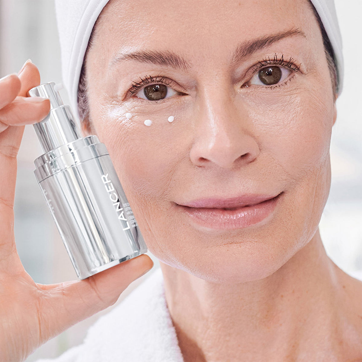 Eye Contour Lifting Cream With Diamond Powder