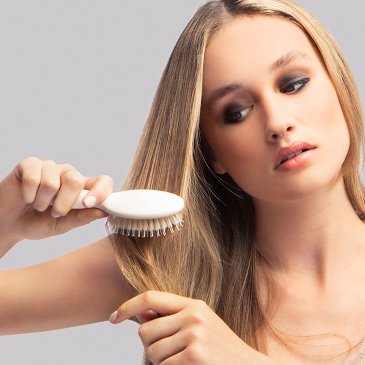 Mini Finish and Shine Brush